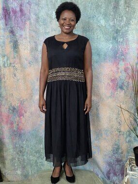 📌Ulla Popken Plus Size 28/30 Embroidered Mother of The Bride - Formal Dress